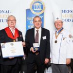 Leon_Superior_award_2